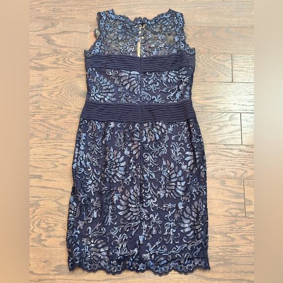 Tadahsi Shoji Paillette Sequin Embroidered Lace Sheath Dress  Navy Size 8 NWOT - Picture 4 of 13